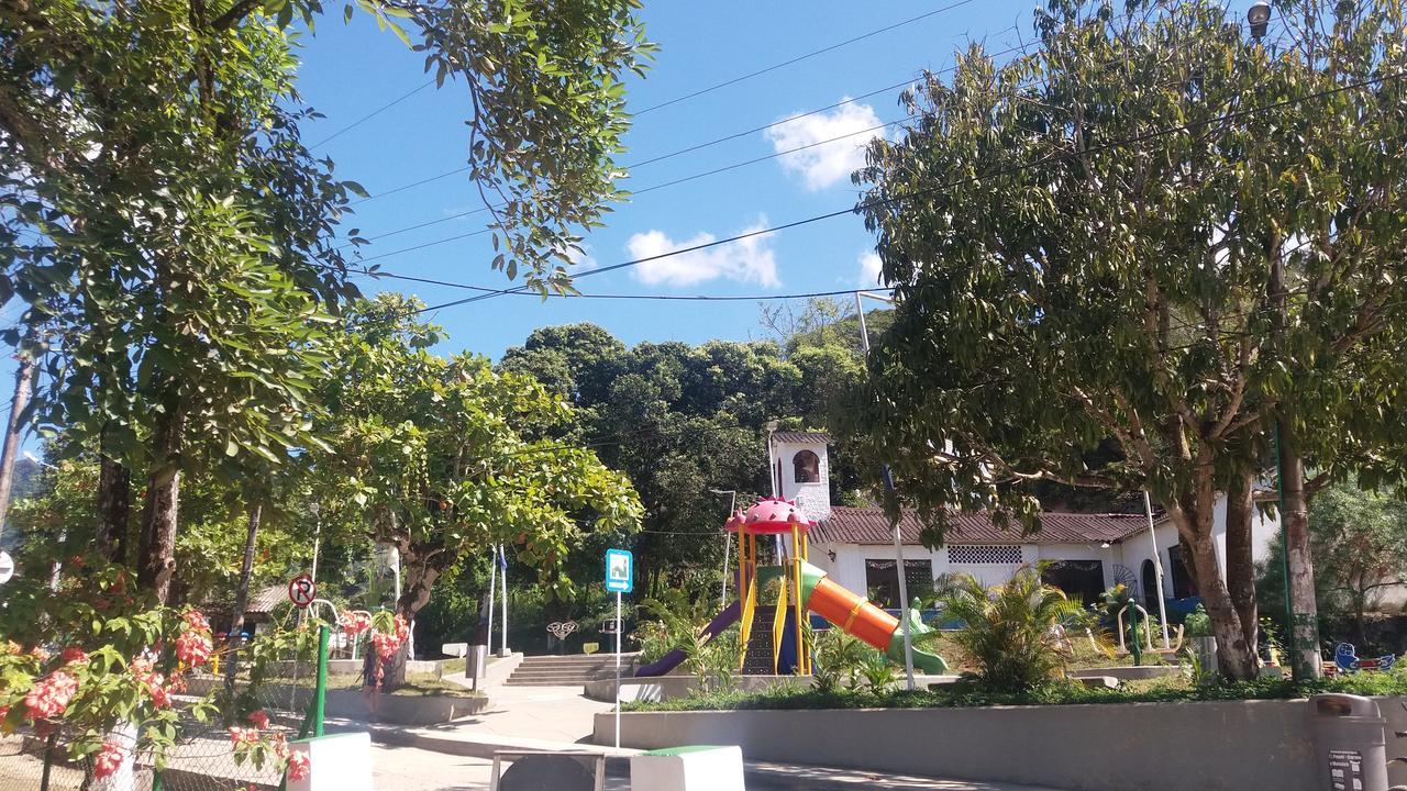 مينسا Hostel Villa Silvia المظهر الخارجي الصورة